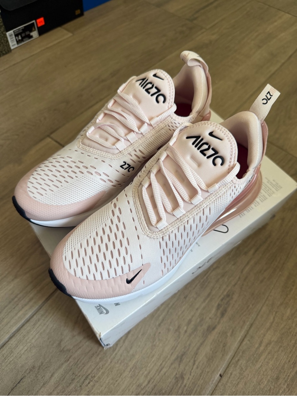 Nike Air max 270 ( box without lid )
